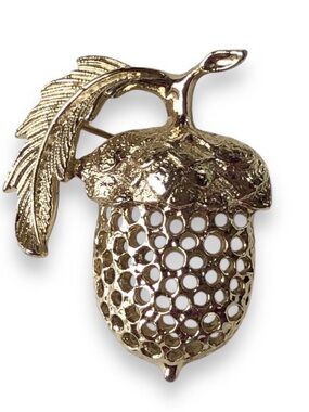 Sarah Coventry Gold Acorn Leaf Brooch - Vintage-Inspired Pin 2464
